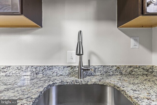 Building Photo - 1404 12th St N