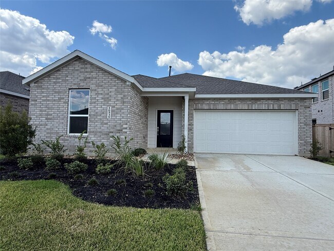 Primary Photo - 16539 Mesquite Fld Dr