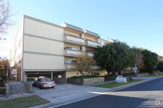 Building Photo - 3735 Bagley Ave Apartments