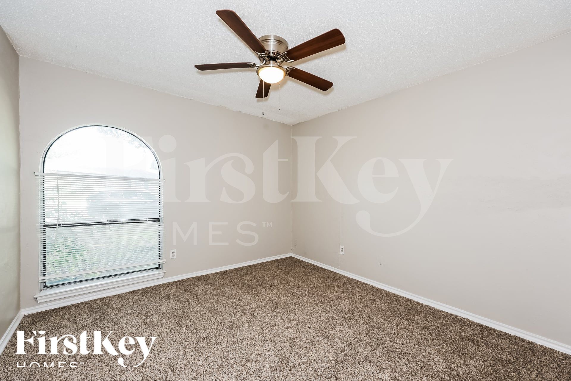 Building Photo - 3944 Misty Meadow Dr
