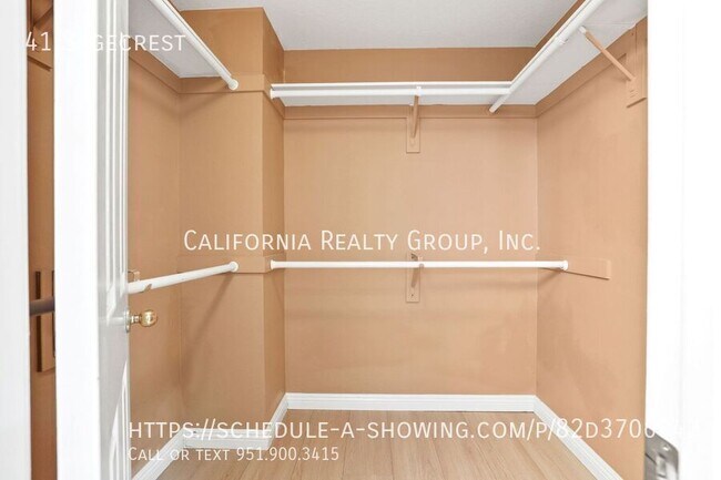 Building Photo - 41 Sagecrest-