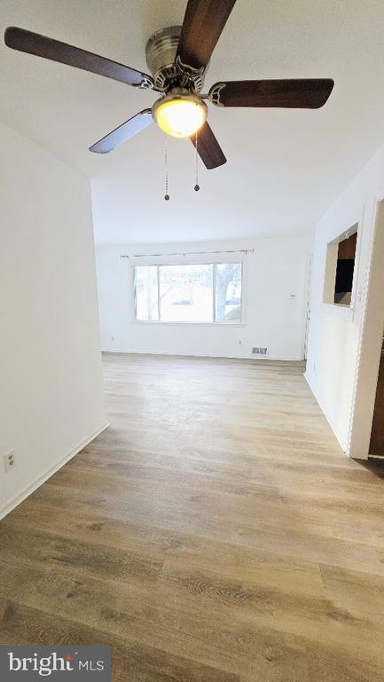 Building Photo - 12217 Valleywood Dr