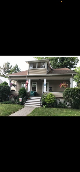 Primary Photo - 111 Lyman St