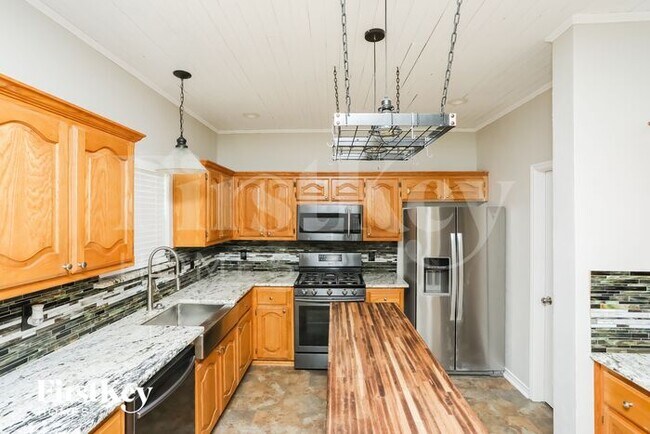 Building Photo - 2137 San Simeon Dr