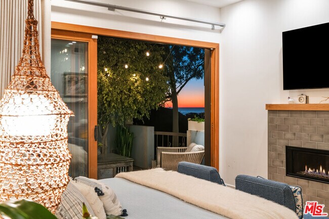 Building Photo - 6315 Gayton Pl