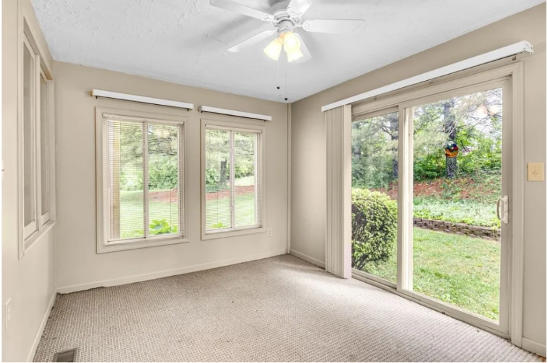 Building Photo - 1181 Pebble Dr
