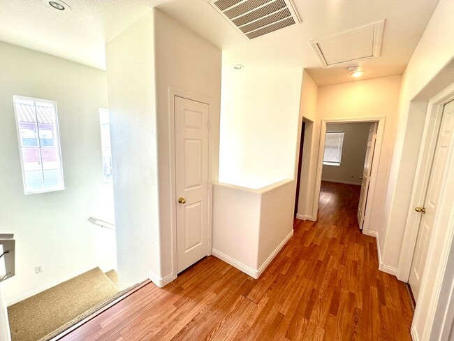 Building Photo - 5383Flowing Spring Street, Las Vegas, Nevada 89122