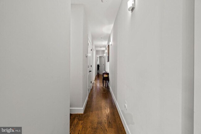 Building Photo - 417 Randolph St NW