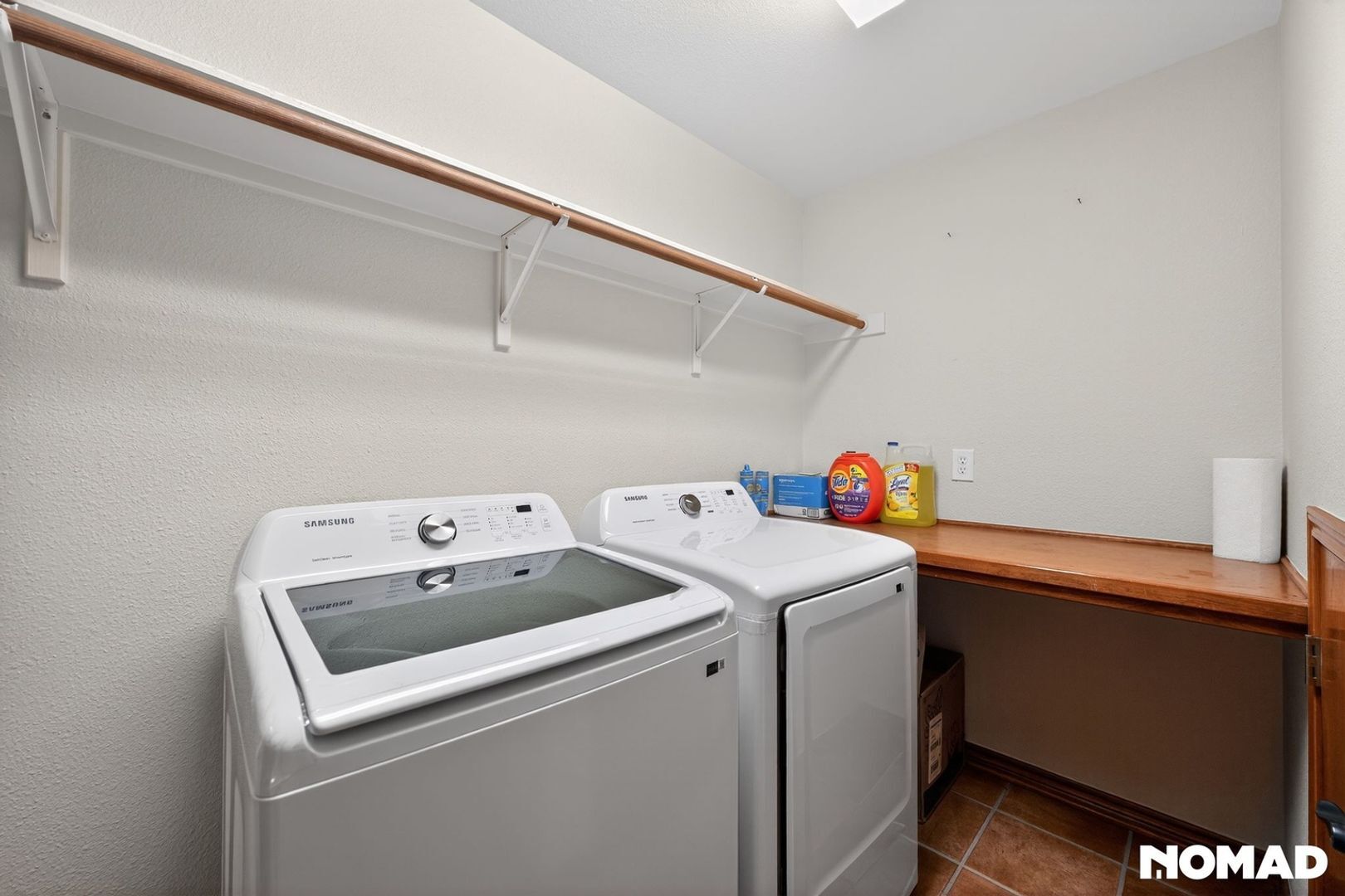 Building Photo - 13217 N Ridge Cir