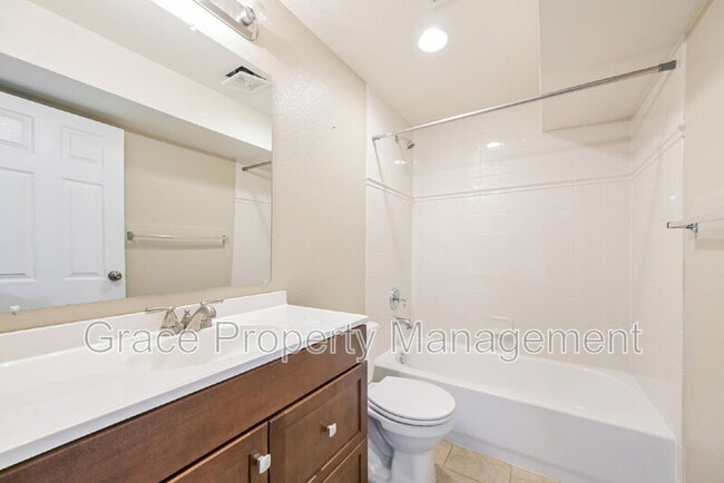 Building Photo - 7822 E Archer Pl