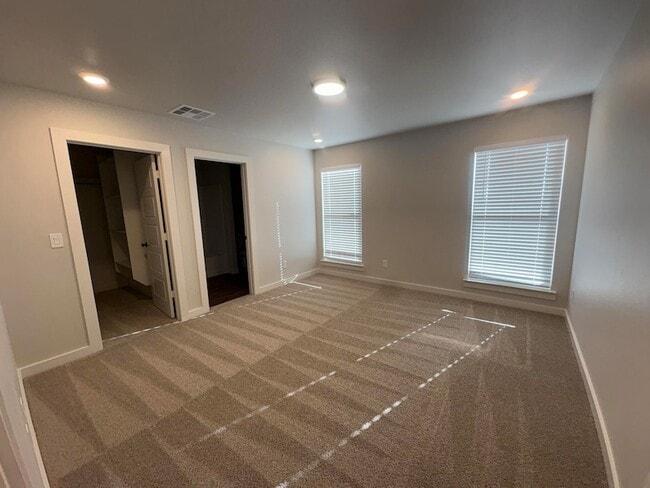 Building Photo - 8607 29th St