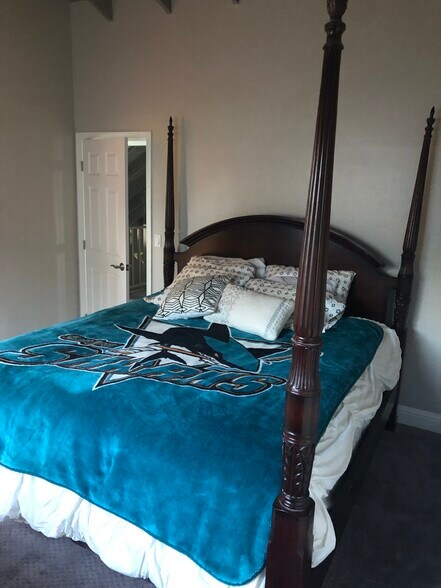 bedroom - 135 Bixby St