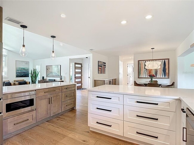 Building Photo - 4711 W Estrella St