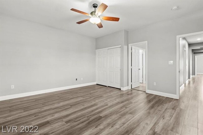 Building Photo - Recently remodeled 5 BEDROOMs/4 bathrooms,...