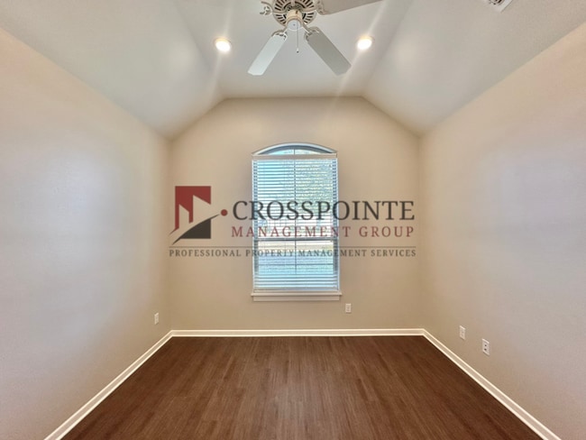Building Photo - 3 Bedroom 2 Bath Near Three Lakes MS!