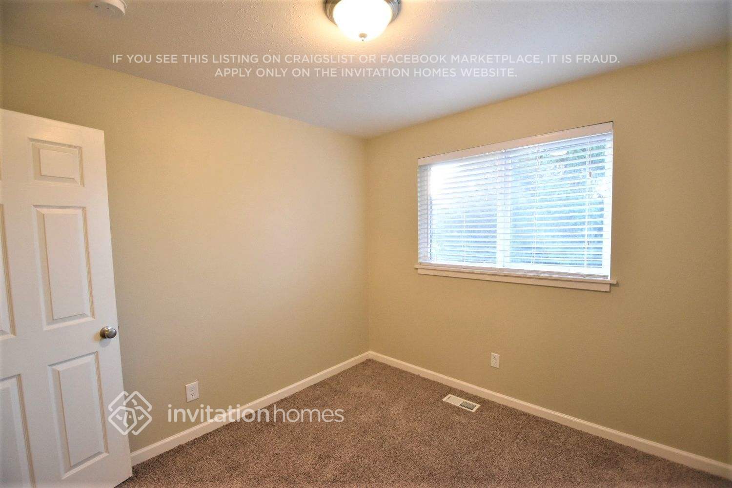 Building Photo - 15435 Chestnut Dr SE