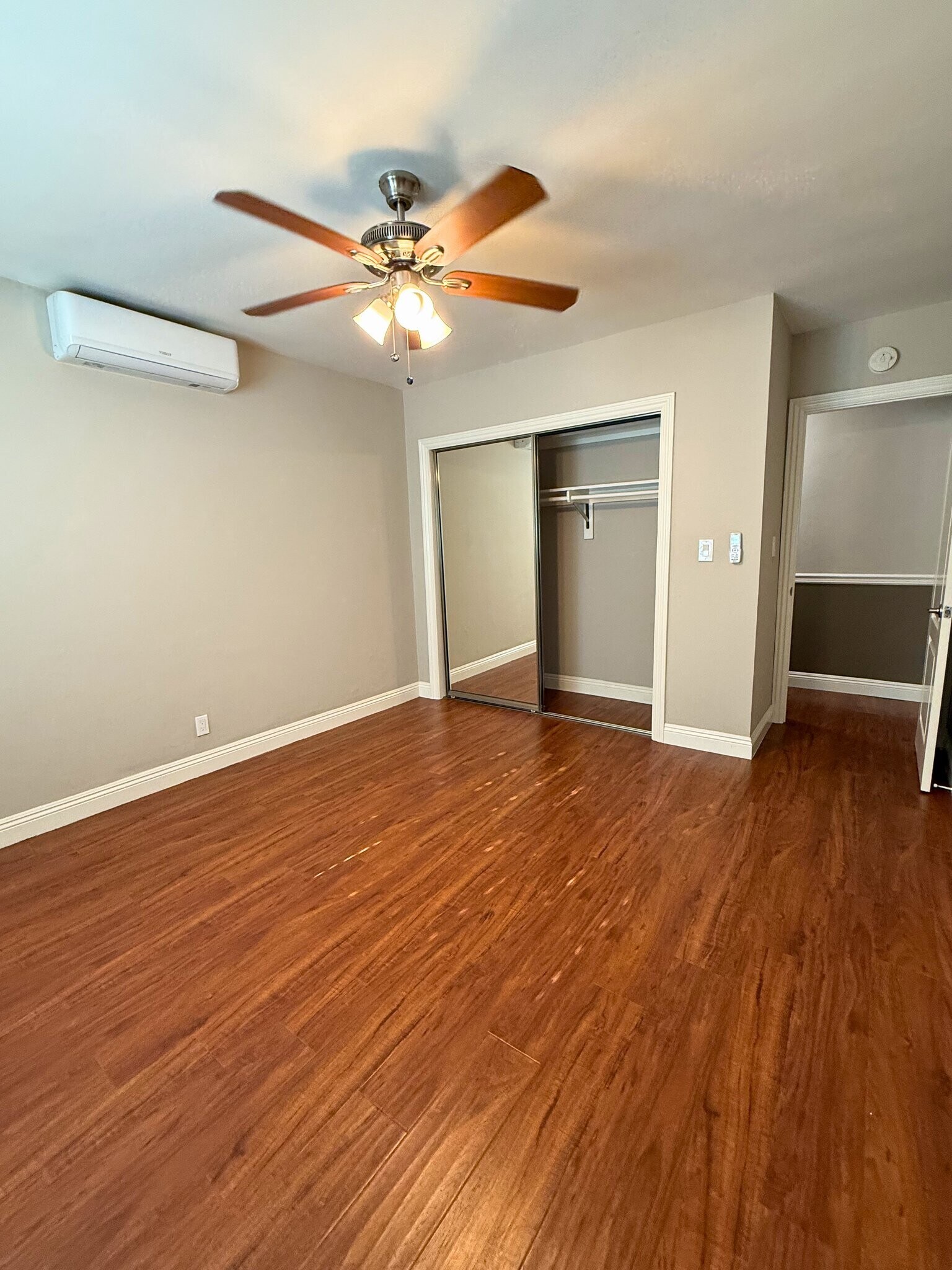 Building Photo - 276 S Sierra Madre Blvd