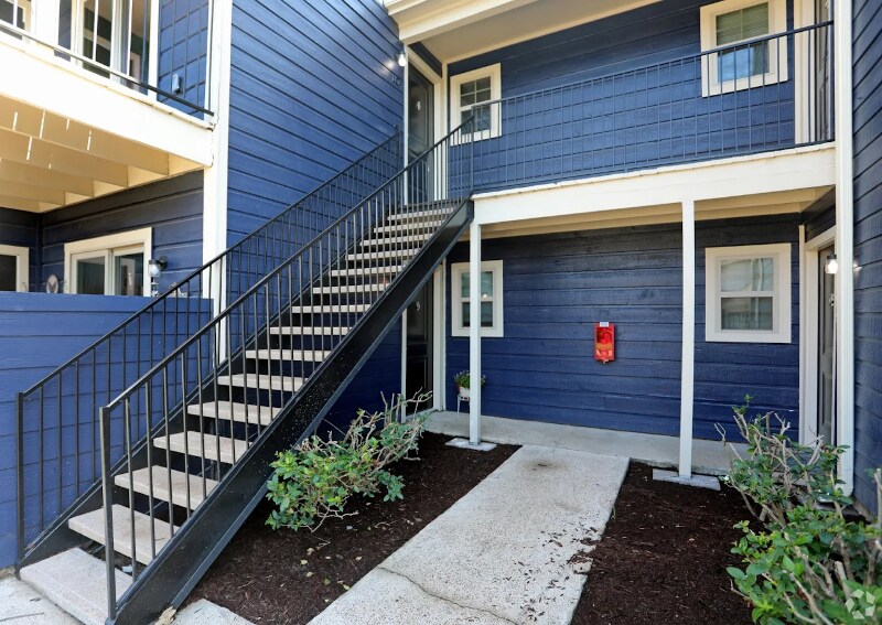 Building Photo - 15016 FM 2100