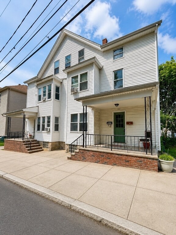 Building Photo - 164 Hood St