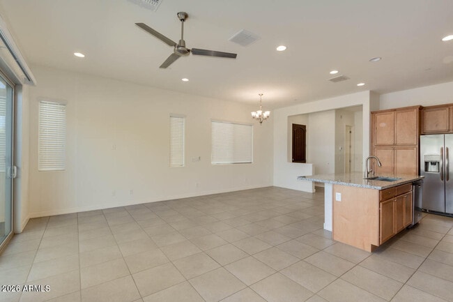 Building Photo - 7332 E Vista Bonita Dr