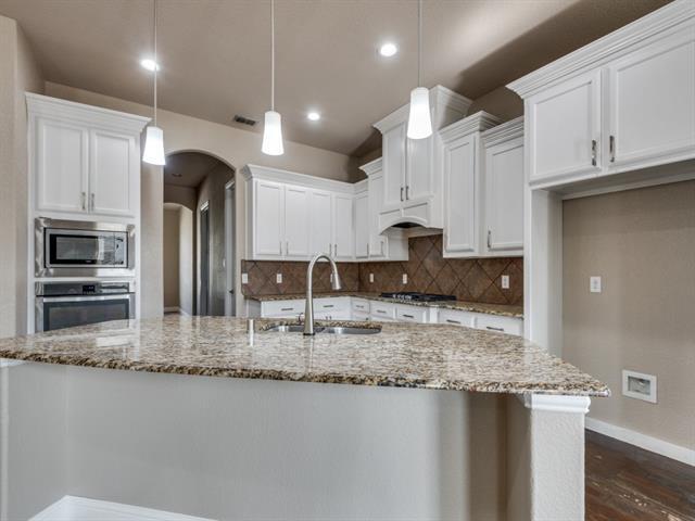 Building Photo - 4514 Periwinkle Dr