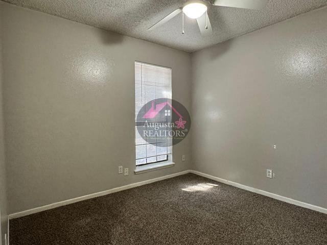 Building Photo - 12 Buttercup Dr