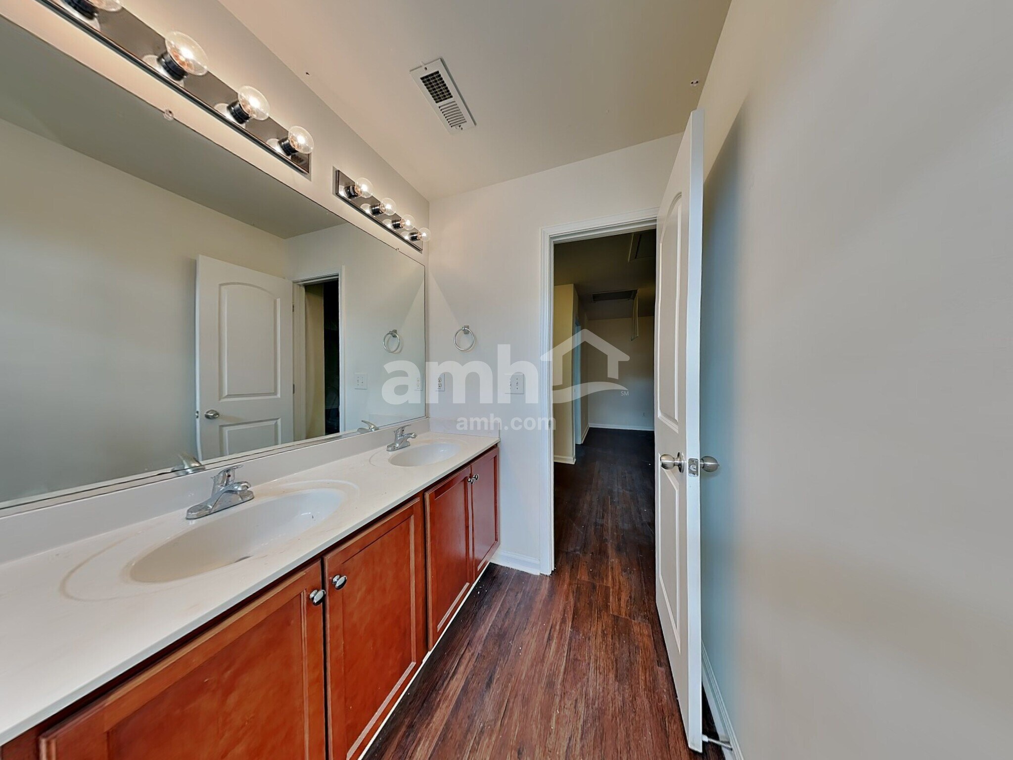 Building Photo - 1300 Montreux Ct