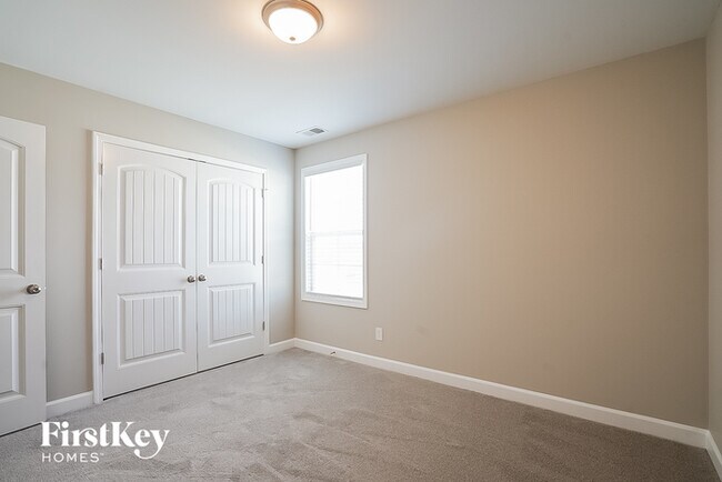 Building Photo - 2024 Hackensack Ln