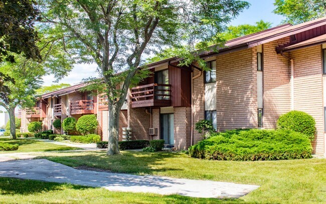 Building Photo - N76-W14535 Market Dr