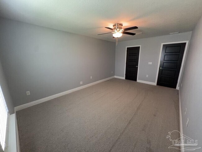 Building Photo - 6264 Pineapple DR
