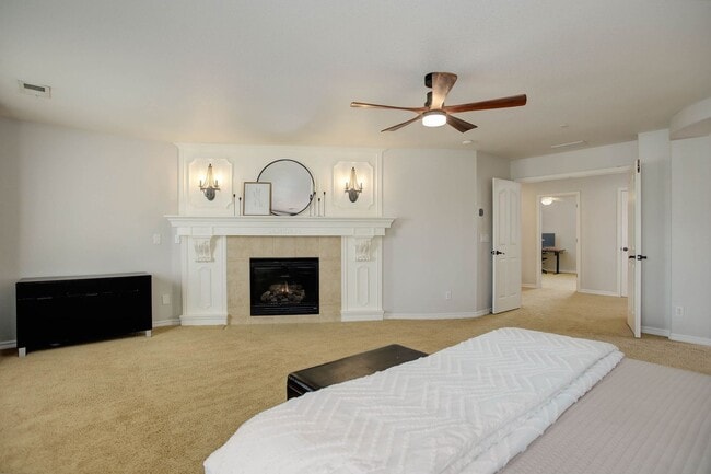 Building Photo - Elegant Pradera Retreat – Where Luxury Mee...