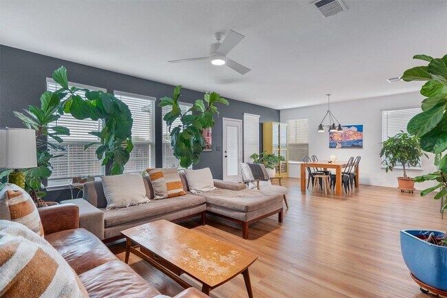 Building Photo - 6408 Wagon Spring St