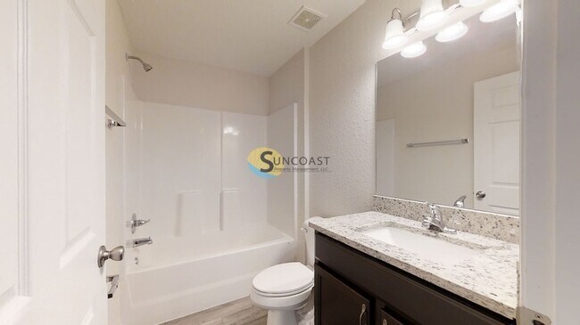 Building Photo - 2169 NE 78th Ln