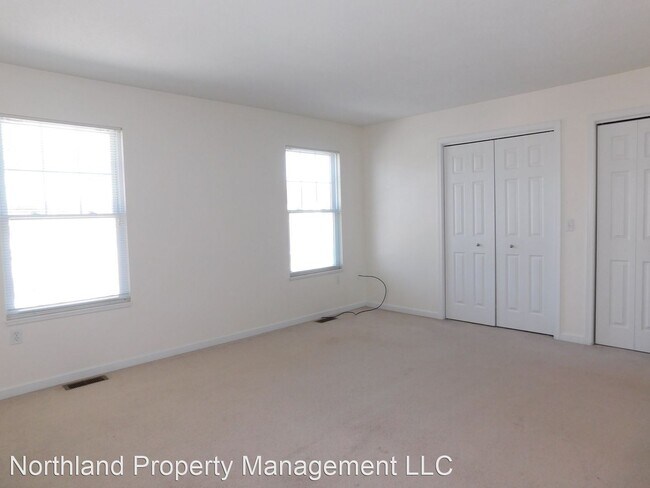 Building Photo - 2 br, 2.5 bath House - 1505 Kent #2
