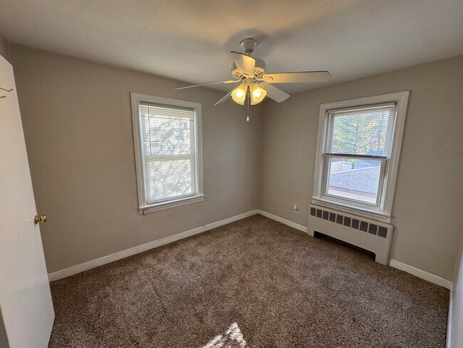 Building Photo - 1111 Lincoln St