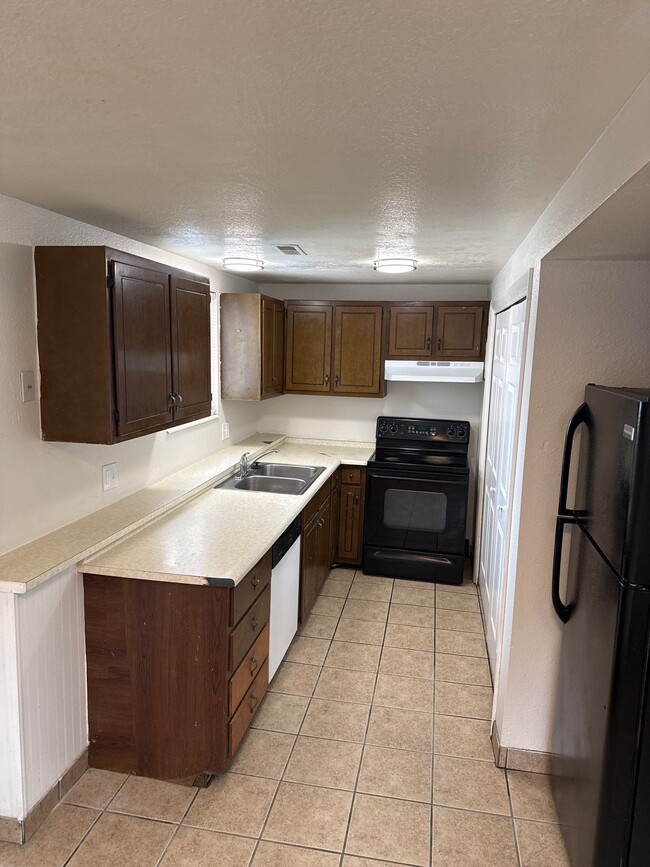 Building Photo - 4435 S 4000 W