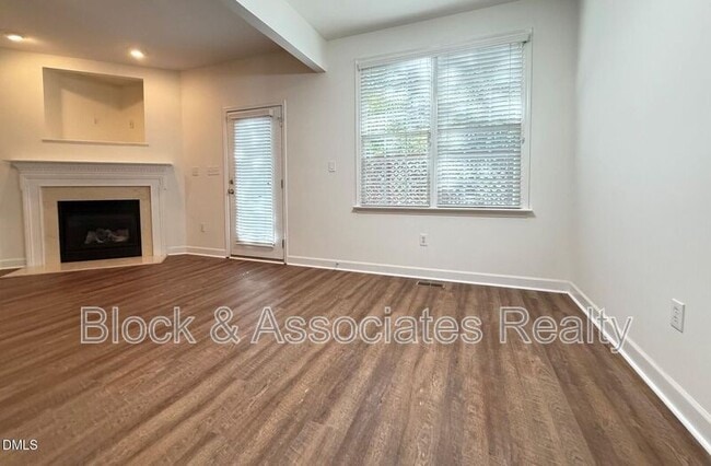 Building Photo - 5523 Cottonrose Ln