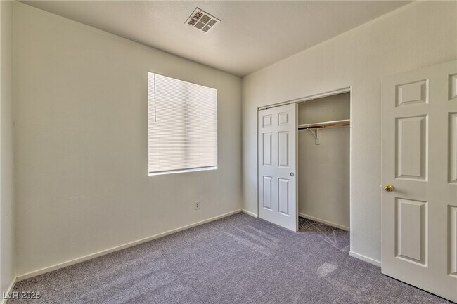 Building Photo - 2559 W Richmar Ave