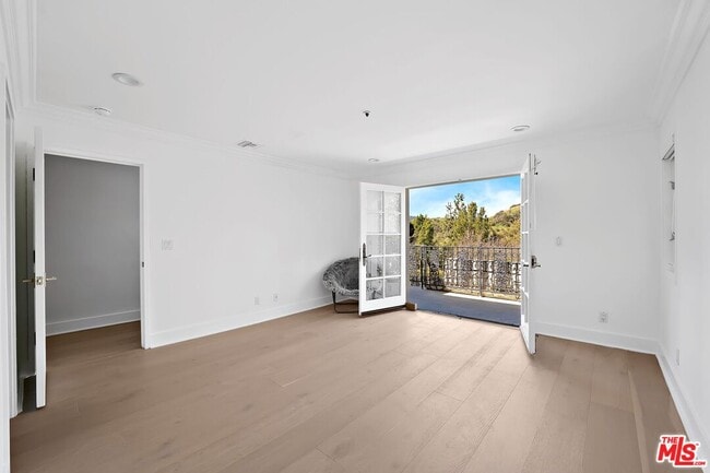 Building Photo - 2387 Stratford Cir