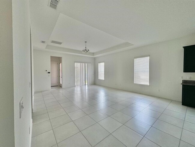 Building Photo - 13372 Stoddart Ave