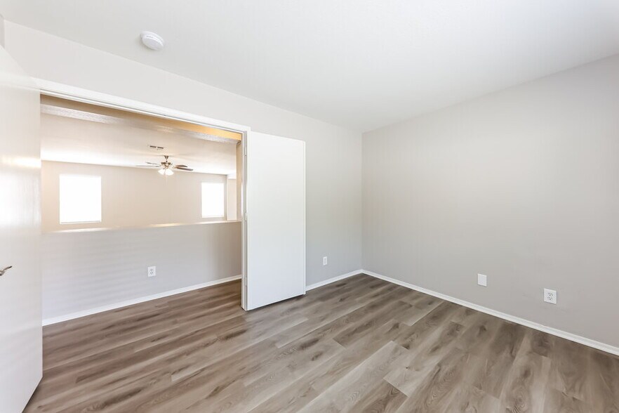 Building Photo - 3033 W Desert Vista Trail