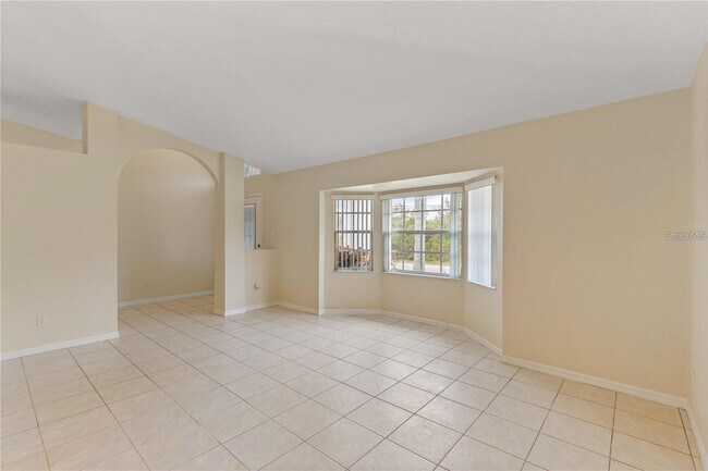 Building Photo - 3915 Fonsica Ave