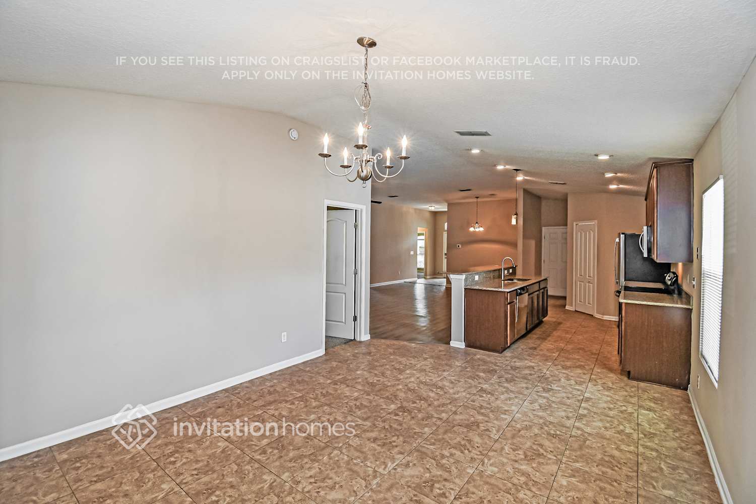 Building Photo - 308 W Adelaide Dr