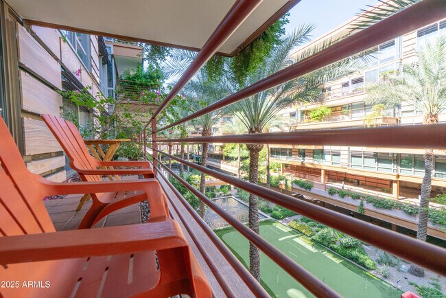 Building Photo - 7137 E Rancho Vista Dr