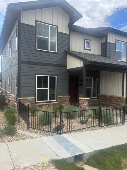 Primary Photo - 3495 Grayling Dr