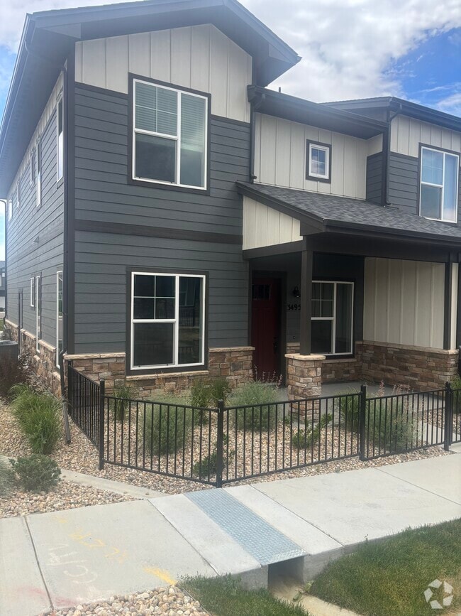 Building Photo - 3495 Grayling Dr