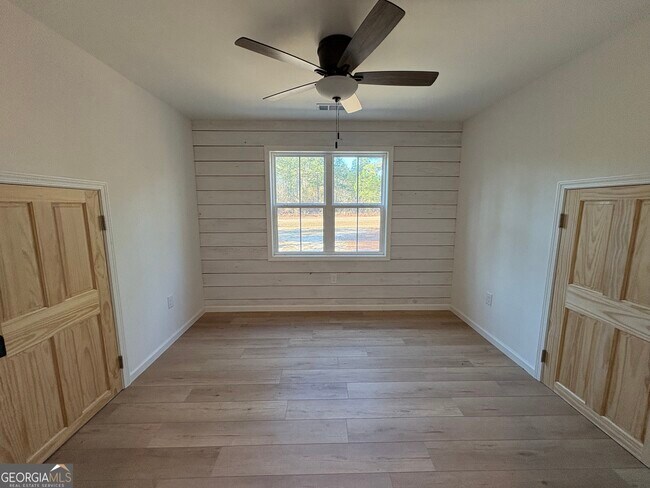 Building Photo - 435 Muskogee Trl