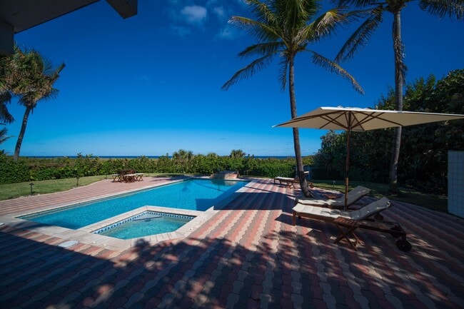 Building Photo - 4000 S Ocean Blvd