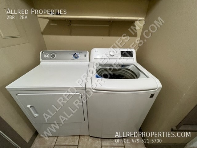 Building Photo - Duplex for rent in Fayetteville! Near Univ...