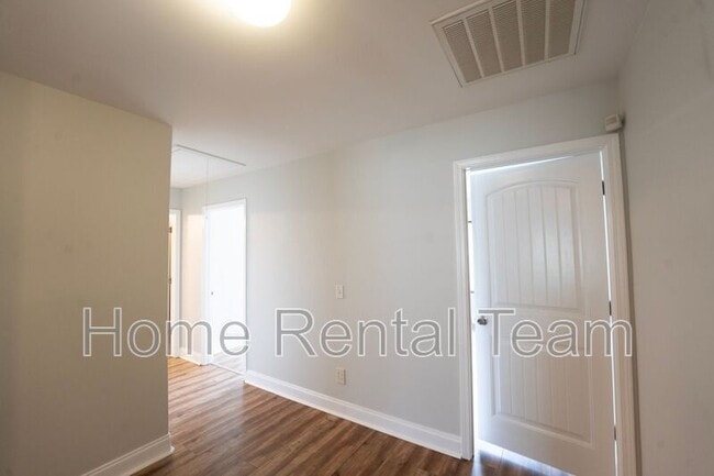 Building Photo - 573 Gov Treutlen Cir